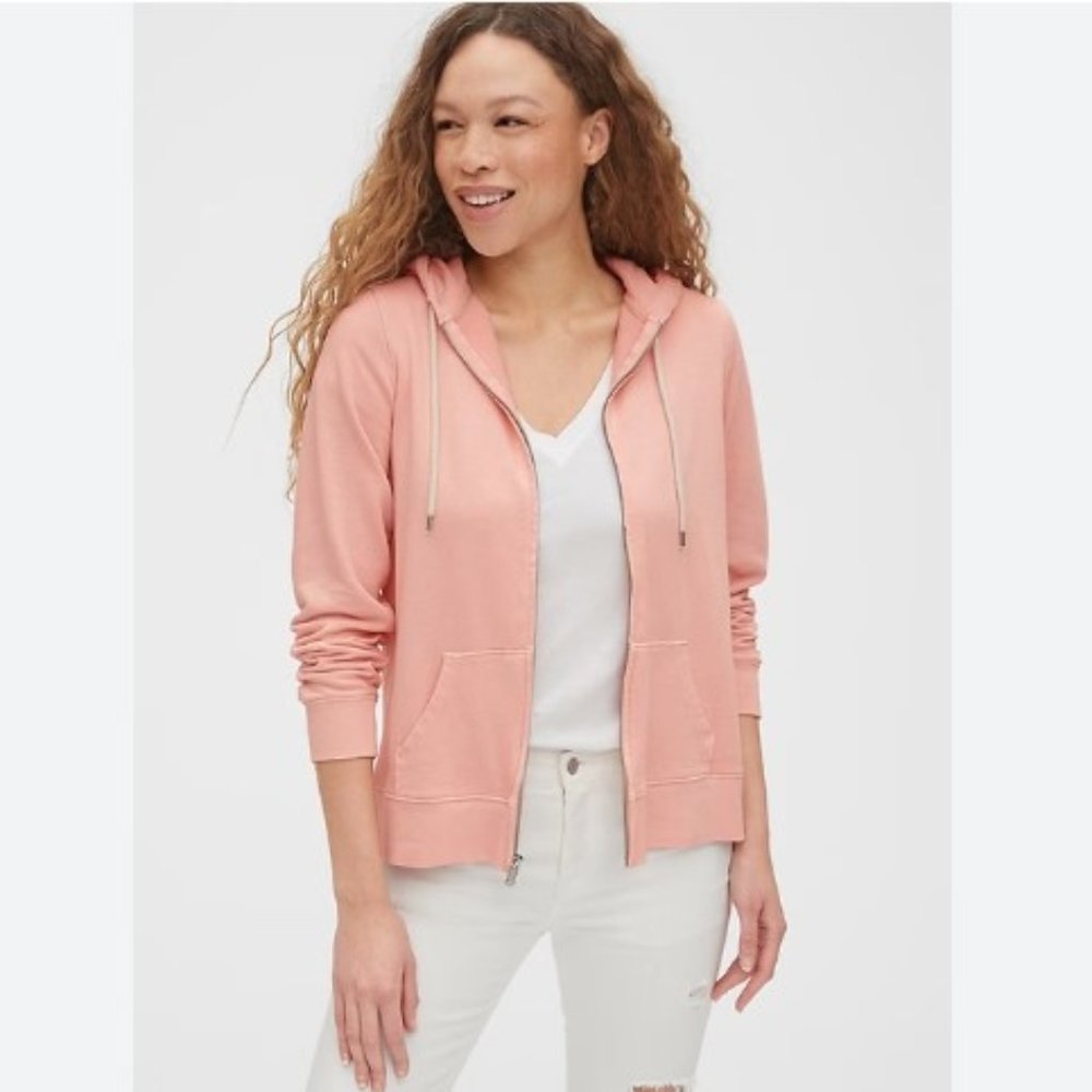 GAP Vintage Soft Classic Hoodie in Creamy Coral